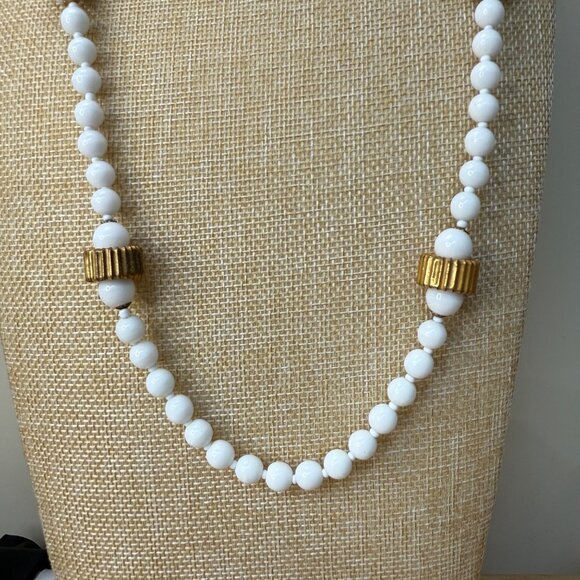 Miriam Haskell Vintage Milk Glass Bead Necklace With Gold-Tone Accents - Picture 3 of 16